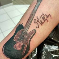 Tattoo Guitare Johnny